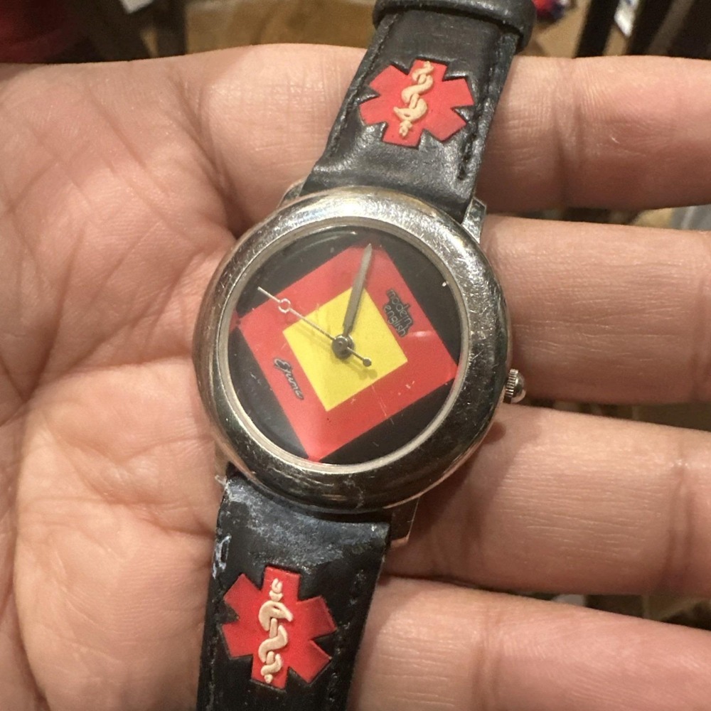 Working Vintage MODERN ENGLISH 34mm Unisex Watch Quartz Rare Black/red Fit 7in